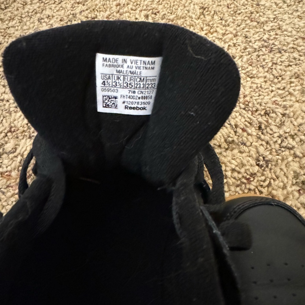 Black Reebok sneakers. - Picture 3 of 3